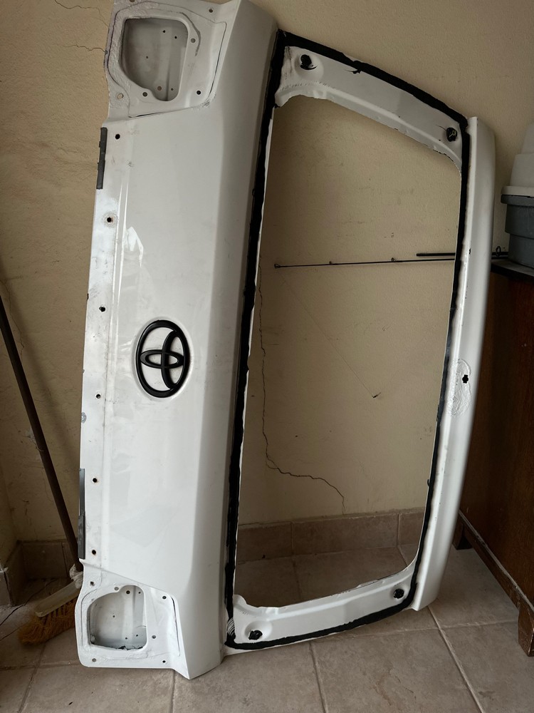Land Cruiser rear upper door - 4