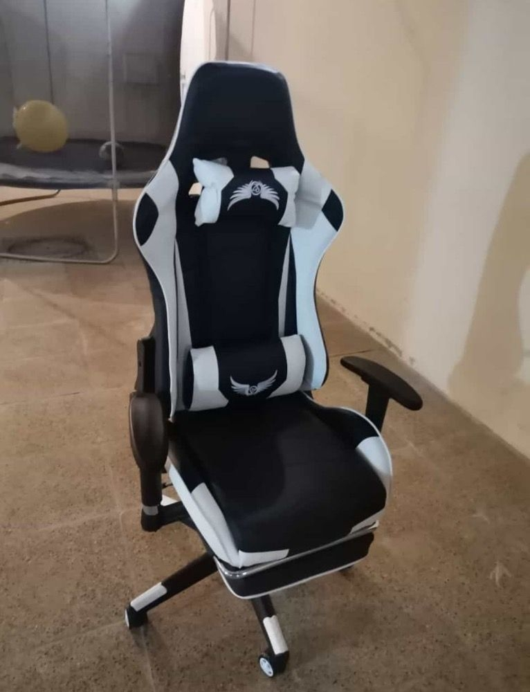 gaming chairs - 1