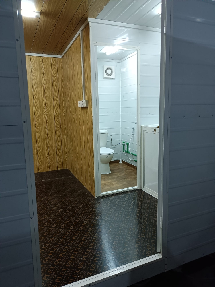 Room with toilet kitchen - 6
