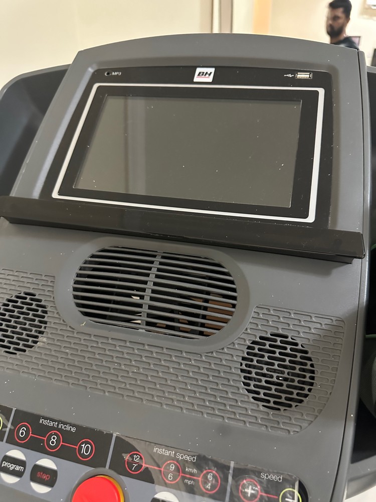 Pioneer Tread mill, Body solid - 1