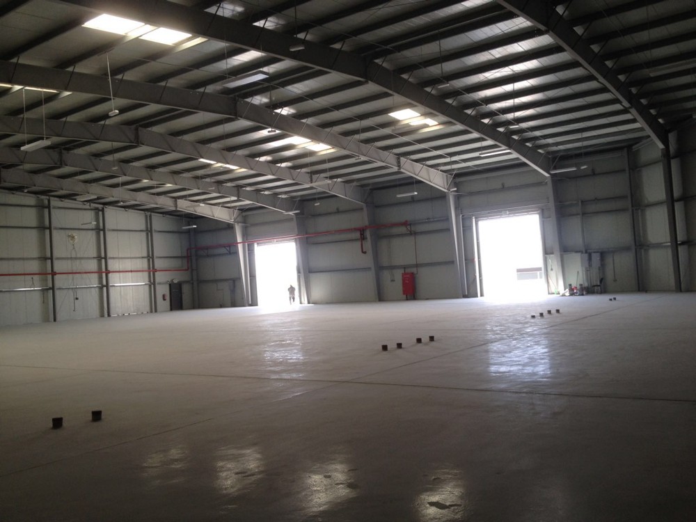  Factories and stores for rent - 1