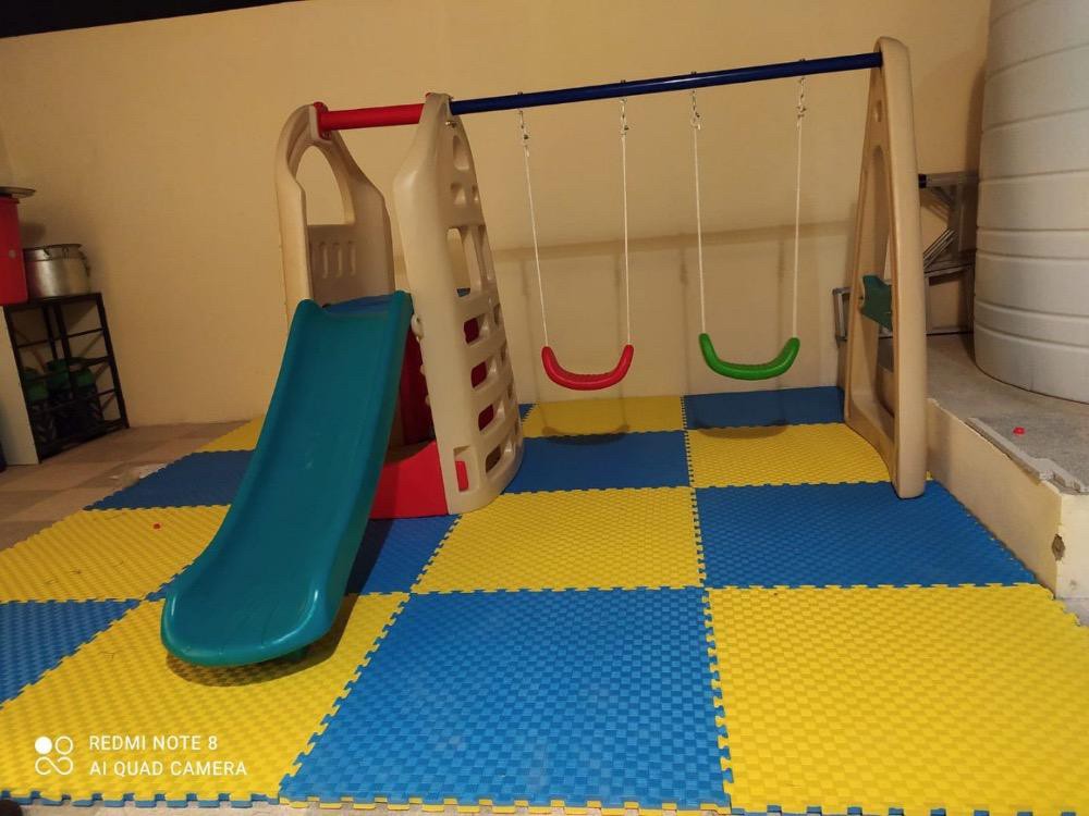 لعبة أطفال أرجوحة وزحليقة - 1