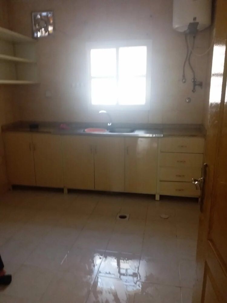 Karag for rent in industrial area - 2