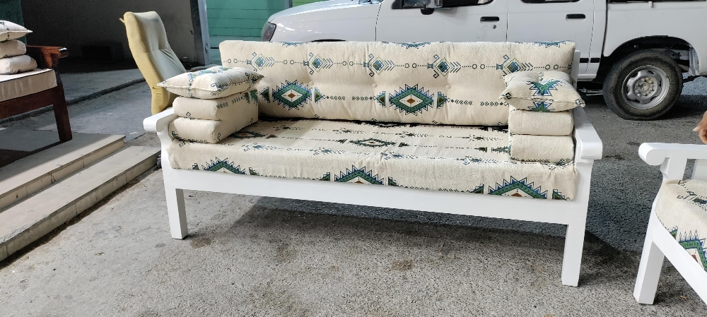 Chair + Mattress - 7
