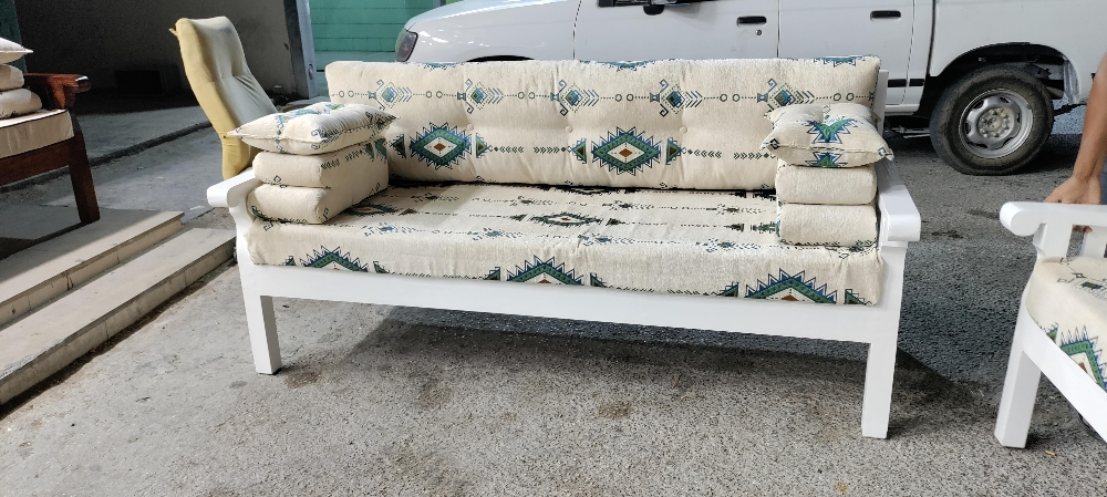 Chair + Mattress - 8