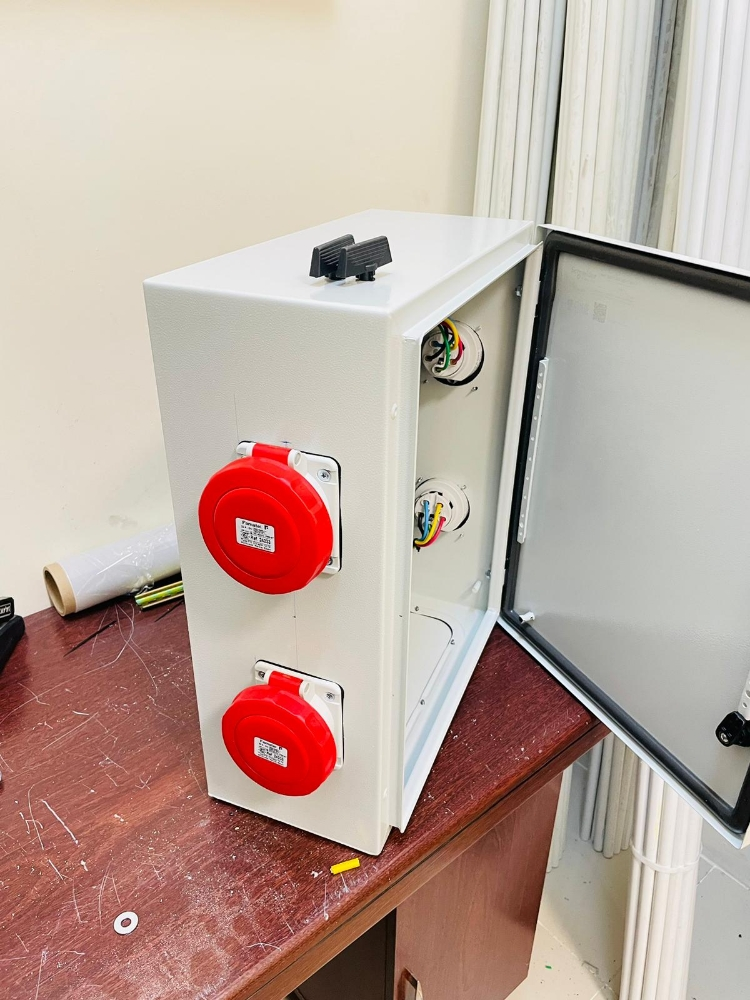electric power distribution panel - 3
