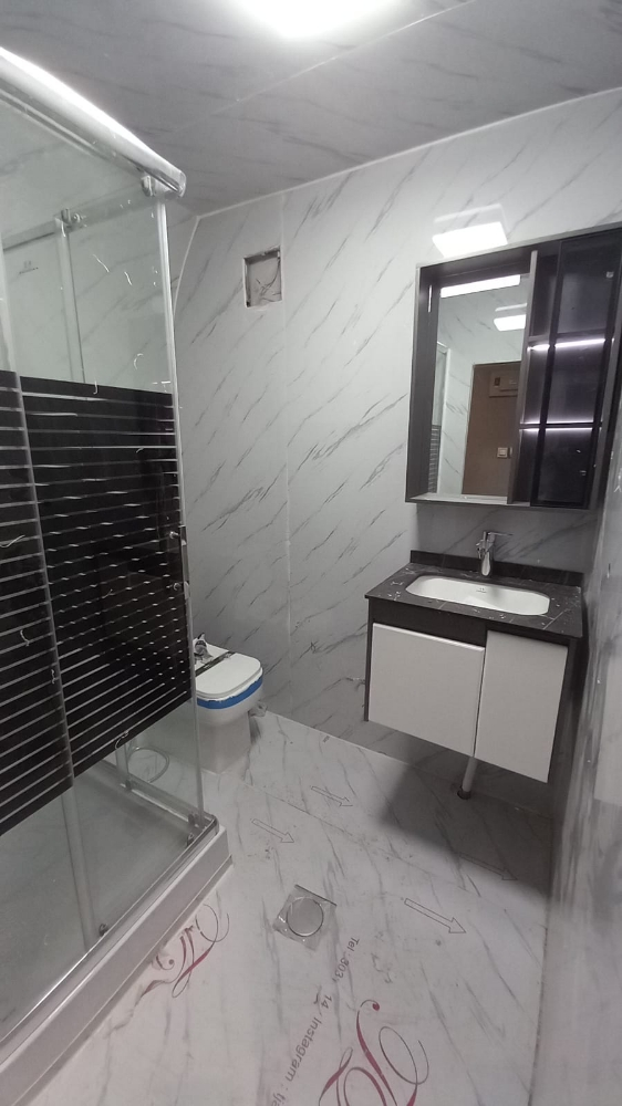 Caravan,Cabin, kitchen & toilet - 1