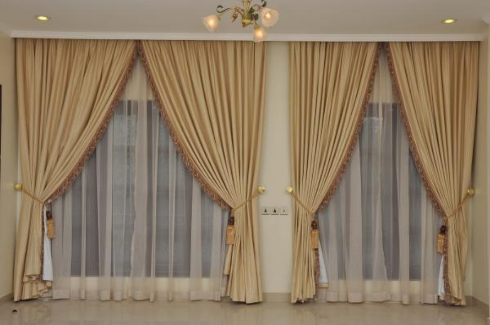 Sofa Salee Curtainss Making Fixing. - 7