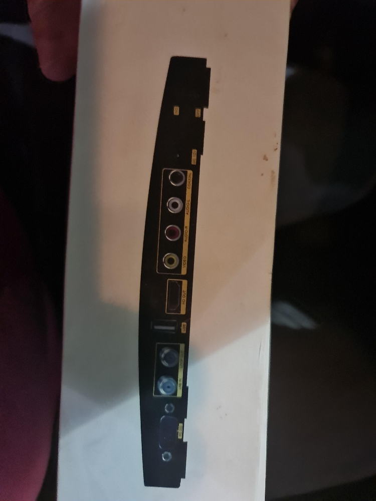 Receiver inside the carton. The c - 9
