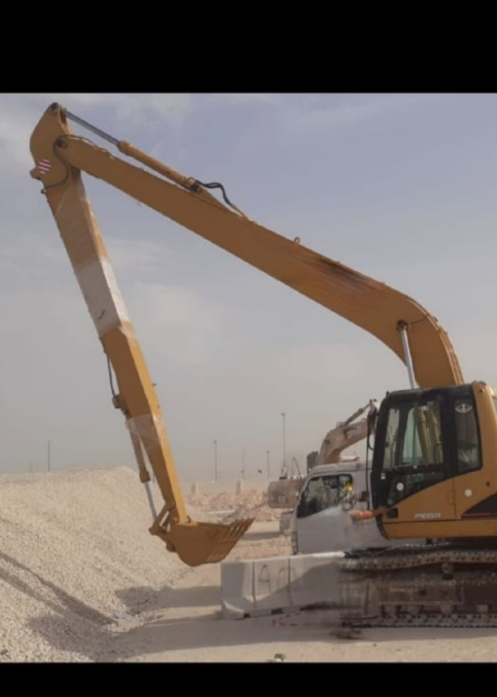 Cranes and Heavy Equip for Rent - 9