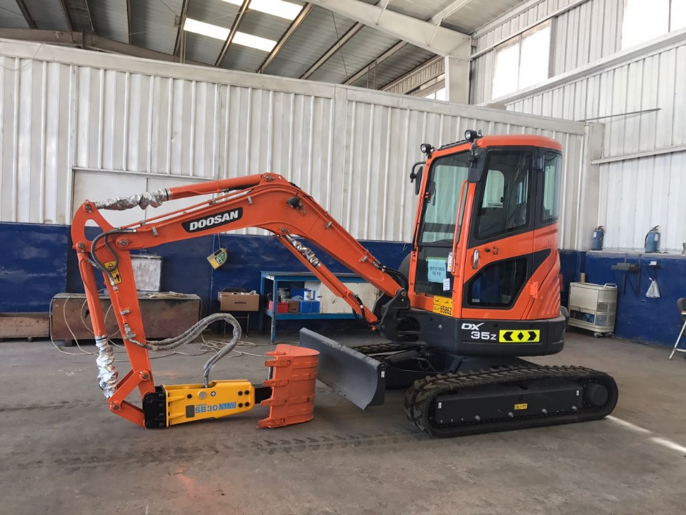 Cranes and Heavy Equip for Rent - 11