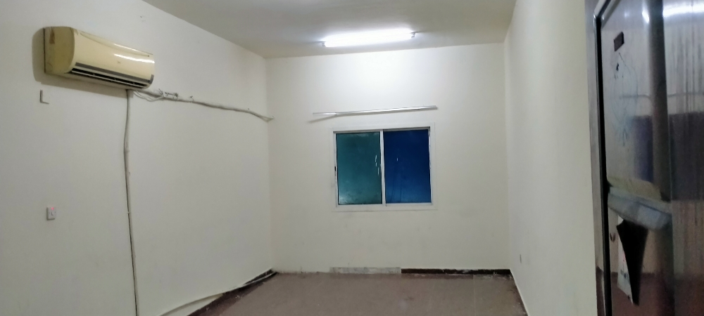 25 Rooms in industrial area - 2