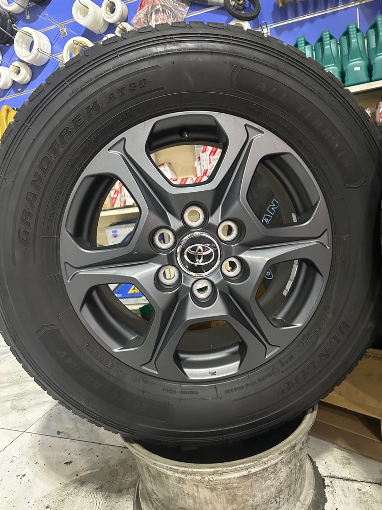 old rim tire original GR sport 18 - 1
