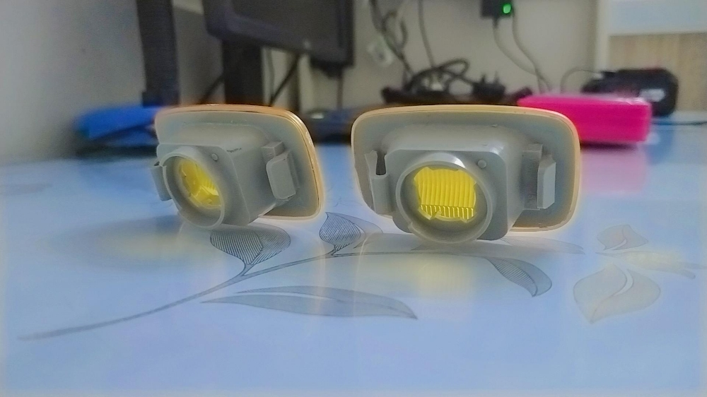 Land cruiser fender light - 2