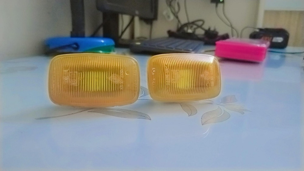Land cruiser fender light - 1