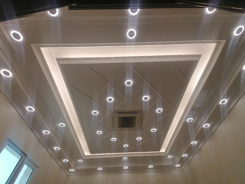 We do all decorations and paints - 1
