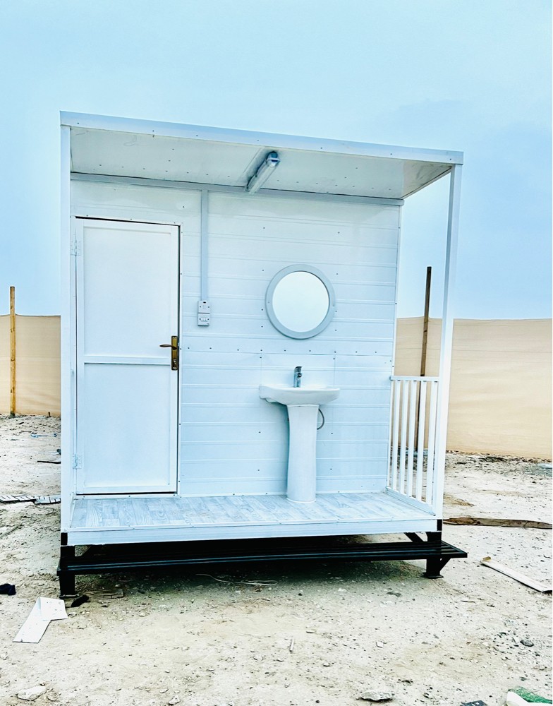 Caravan toilets kitchen - 6