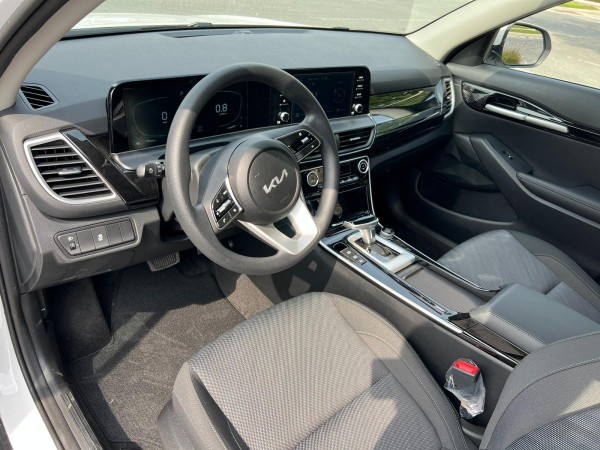 kia seltos model 2024 - 4