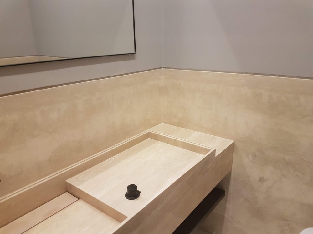 Natural marble and drawers - 5