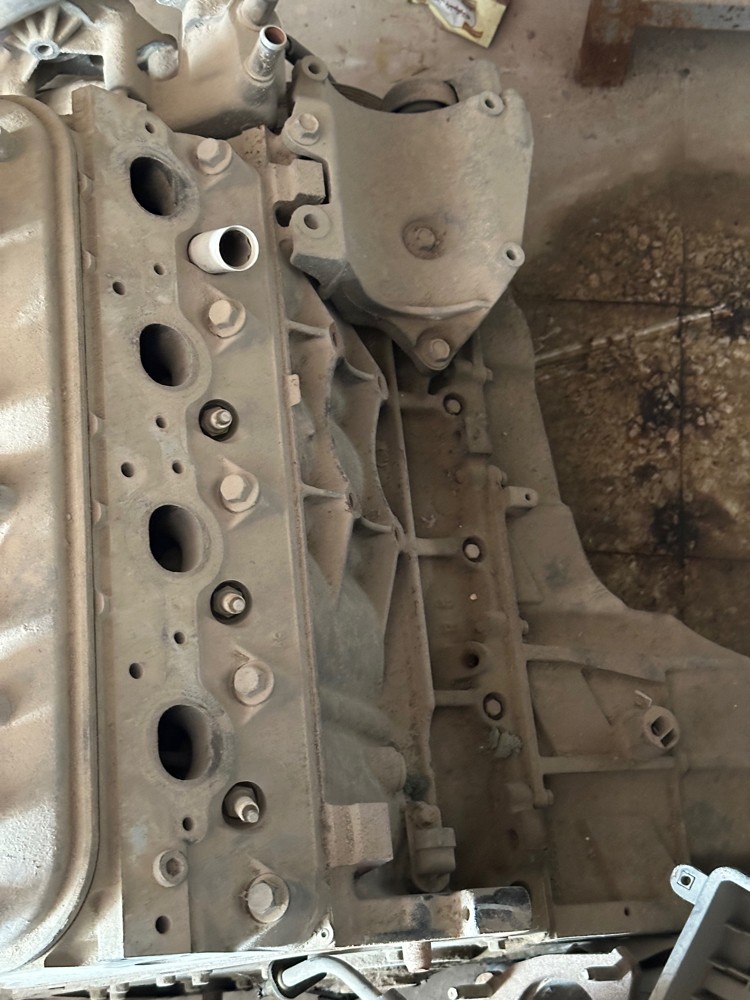GMC Engine2002 )1500)Sierra - 4