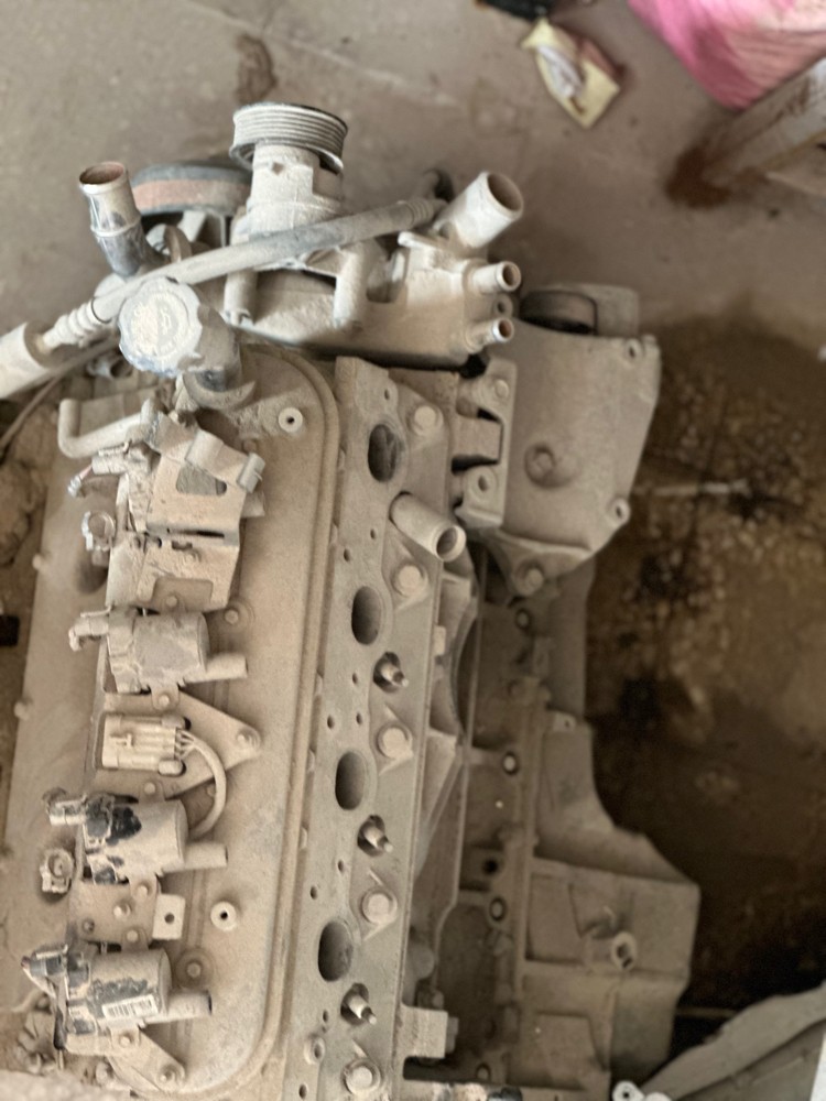 GMC Engine2002 )1500)Sierra - 2