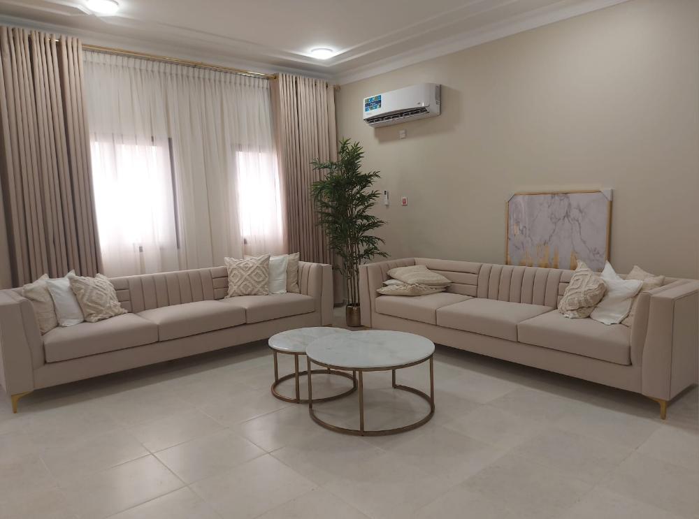 curtains and carper sofa wallpaper - 20