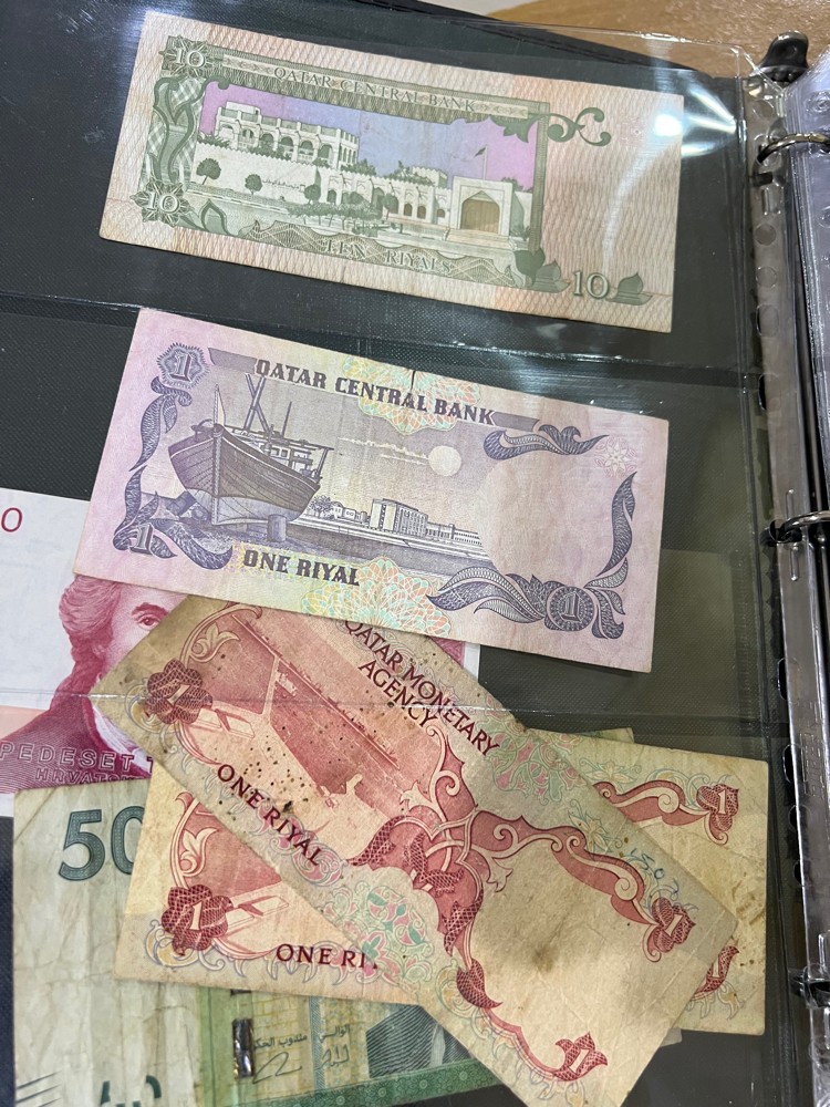 مجموعة عملات ورقيه و معدنيه  - 5