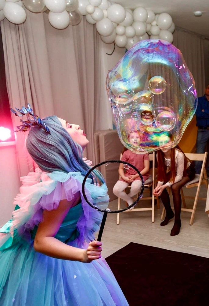 Bubbles show for celebration - 6
