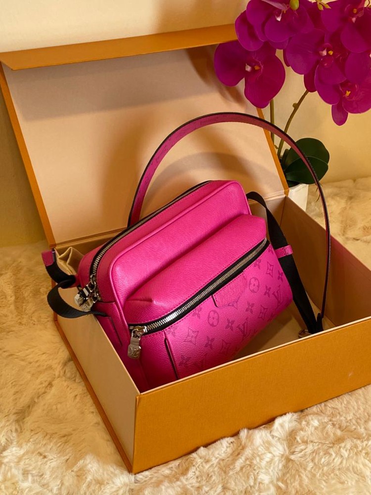 Original Lv Outdoor massanger - 3