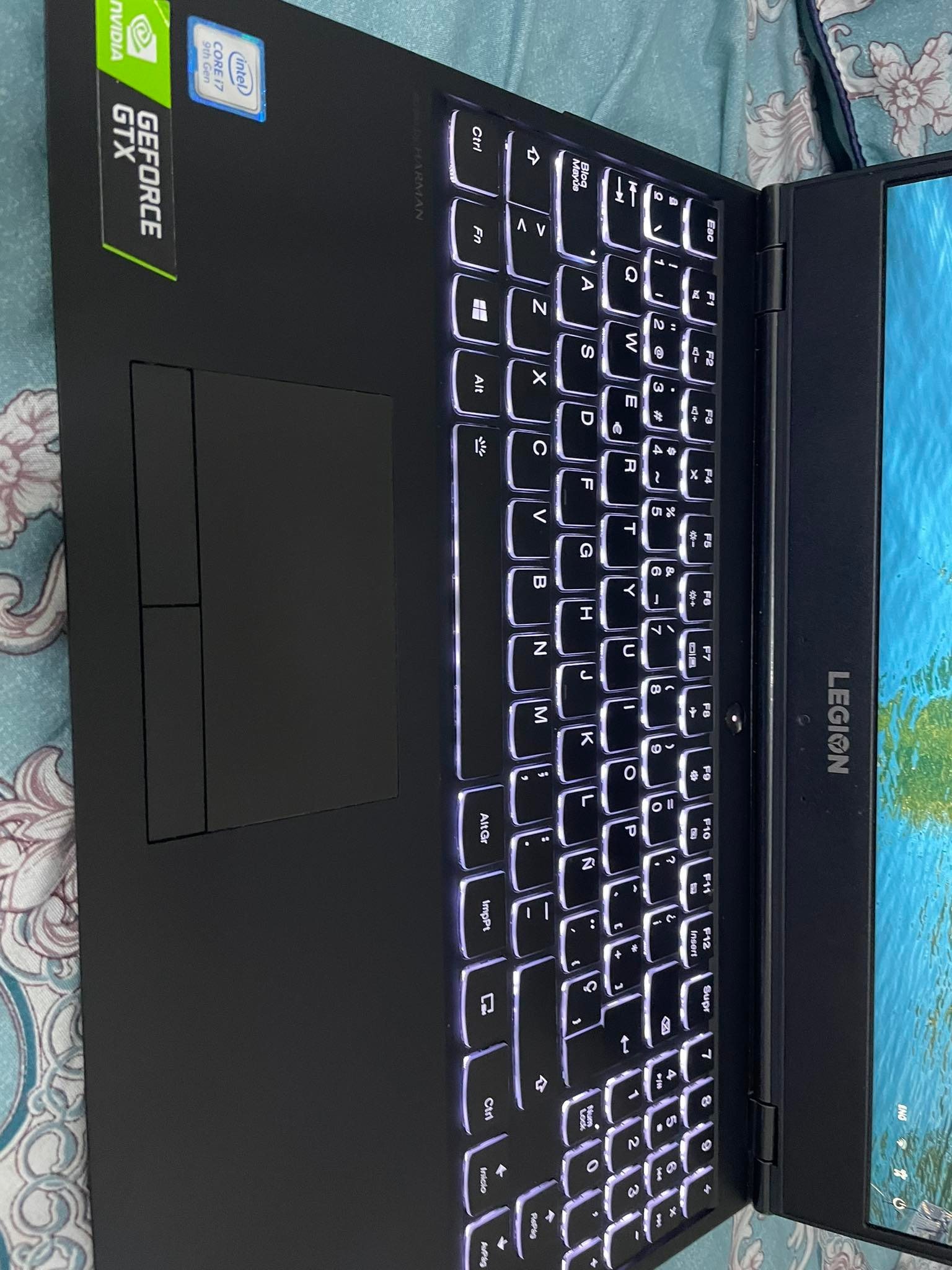 Lenovo Legion Y540 Gaming - 1
