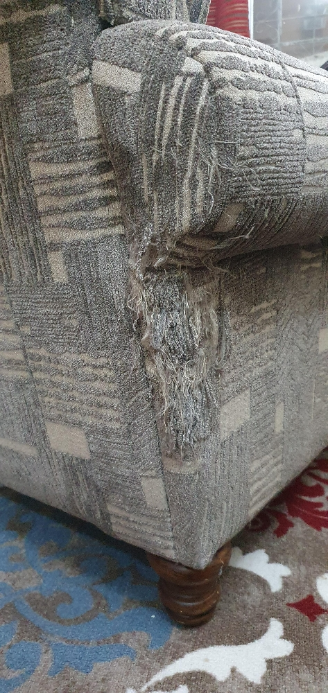 Urgent sale 2 comfortable sofas - 2