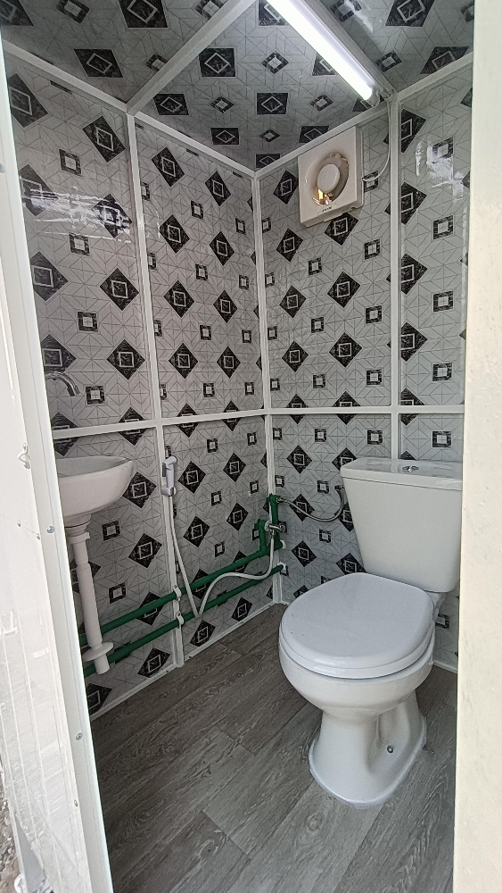 122/122 new toilet - 8