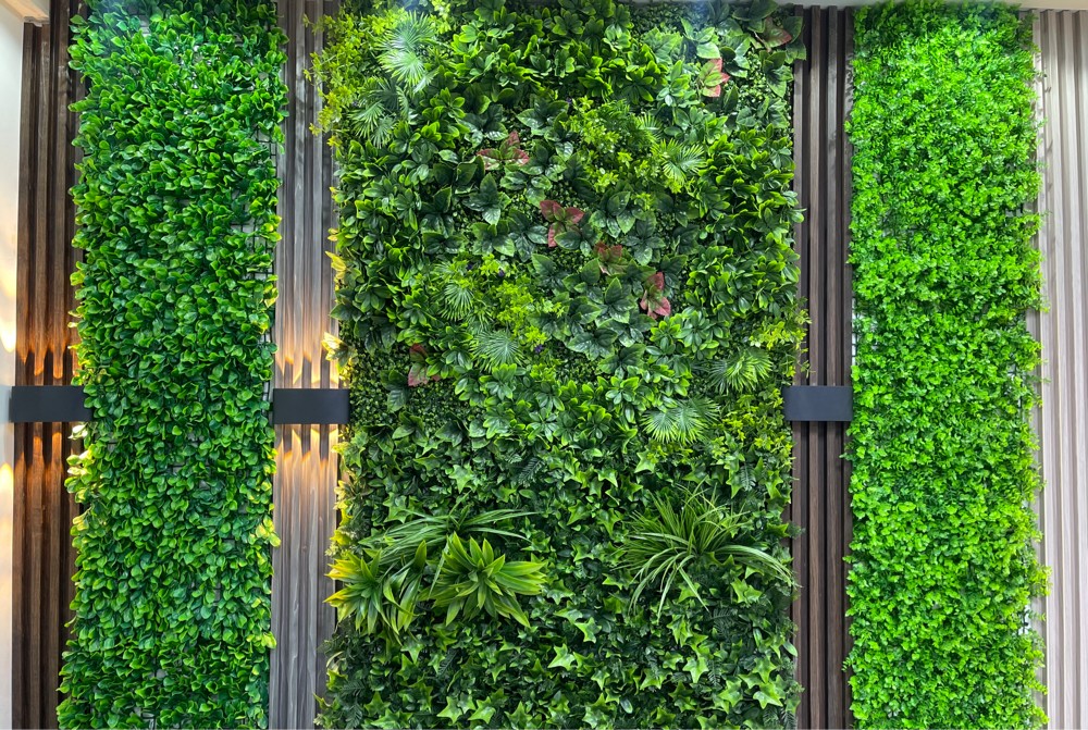 leafs wall design  - 3