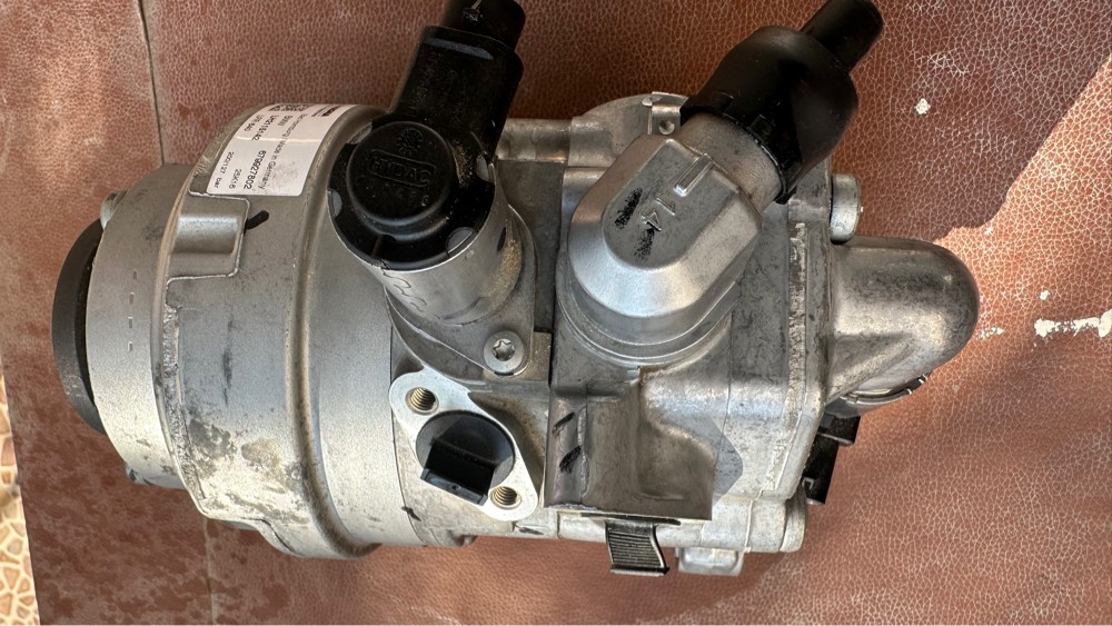 Power Steering Pump BMW - 1