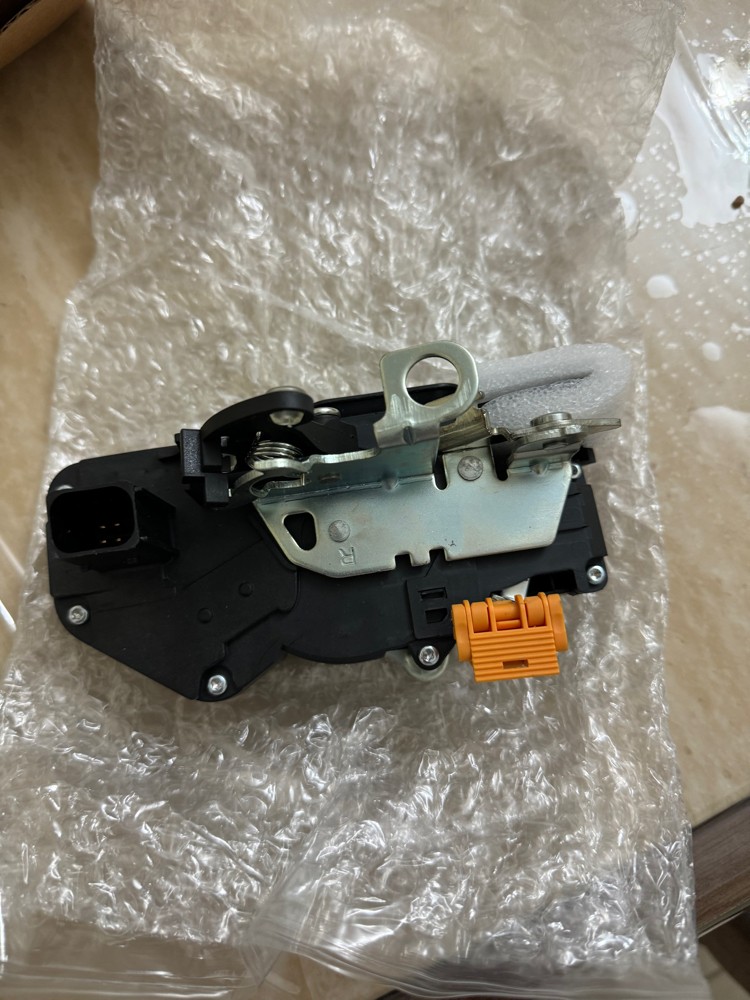lock seirra - 2