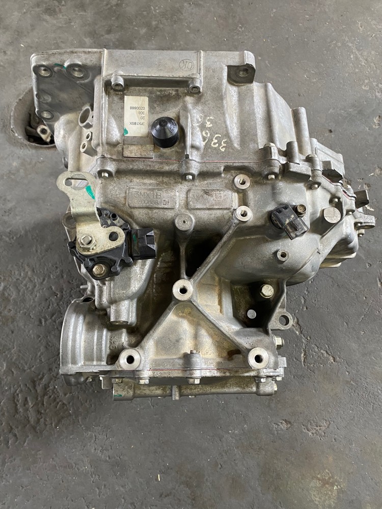 Nissan sunny 2018 - 3