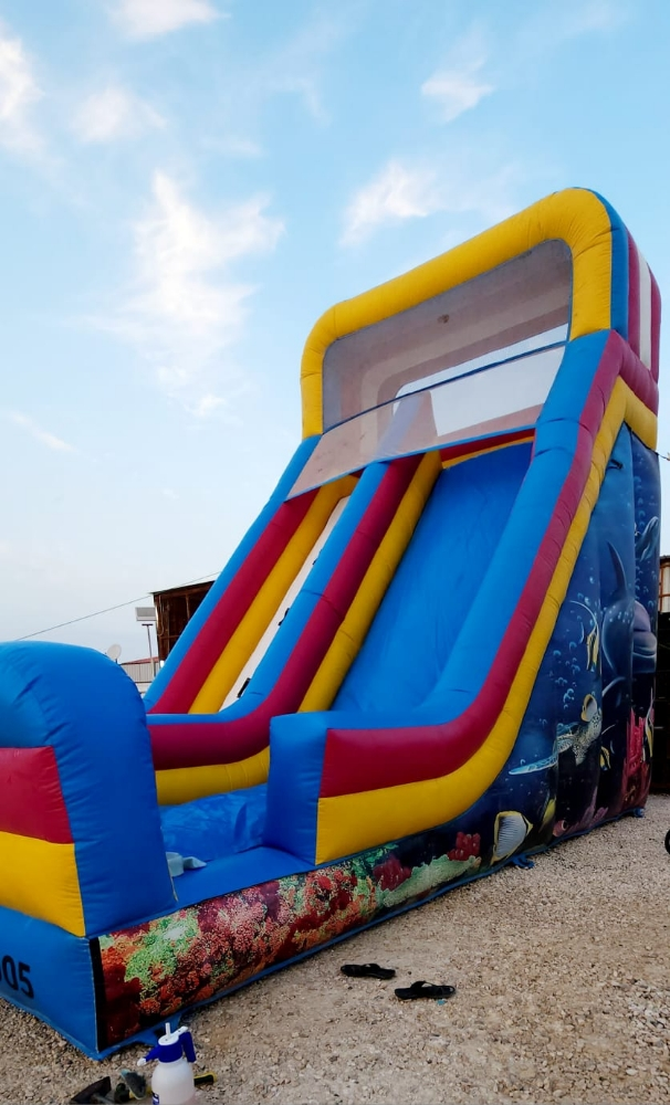 للايجار نطاطيات مع بركة او ملعب ص - 3