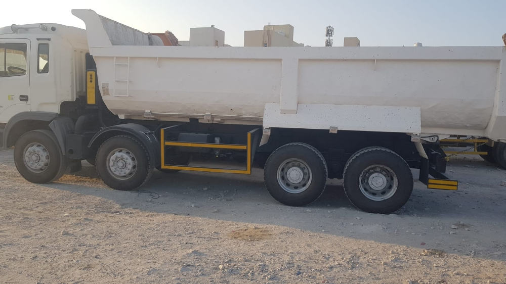 DUMP TRUCK FOR RENT - 2