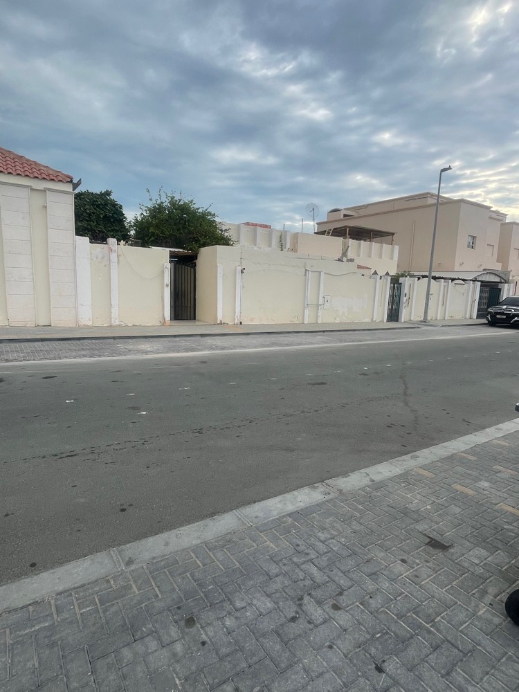 للبيع بيت شعبي في الدحيل - 3