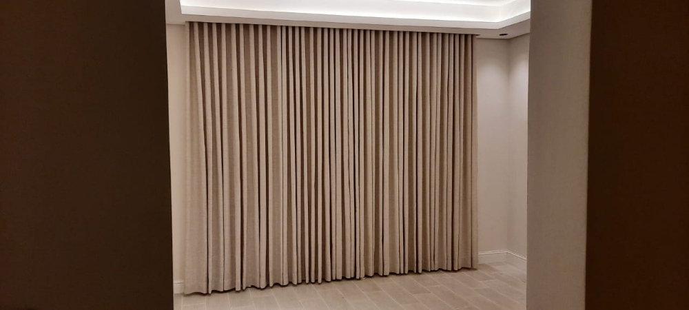 Curtains Fitting  Curtains Maker - 5