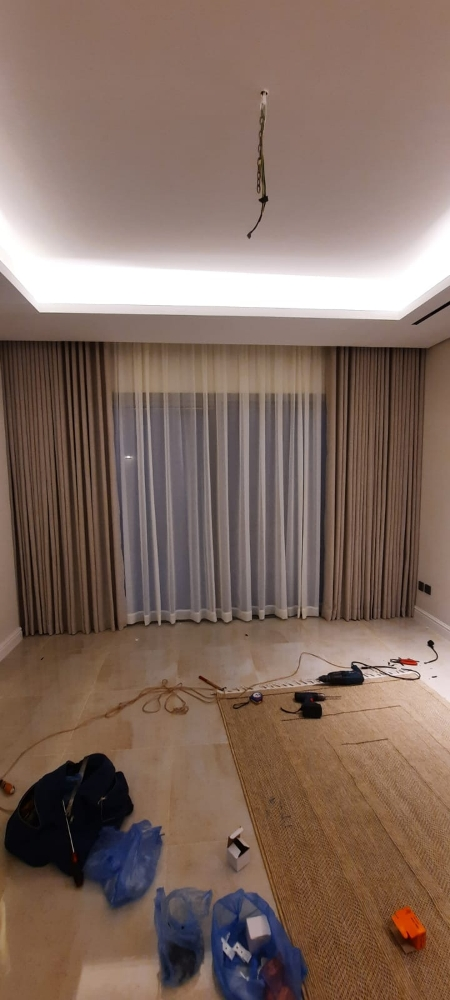 Curtains Fitting  Curtains Maker - 2