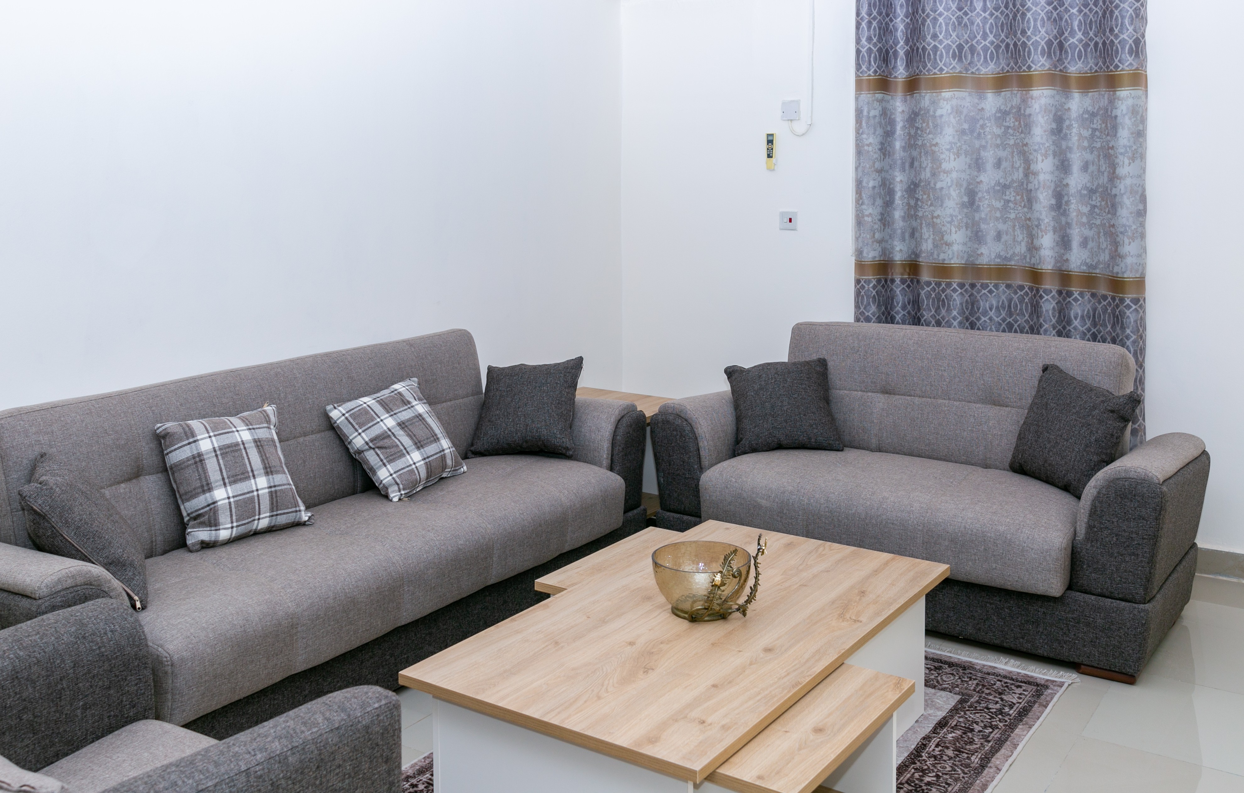 Amazing Price 3 BHK Apartment - 10