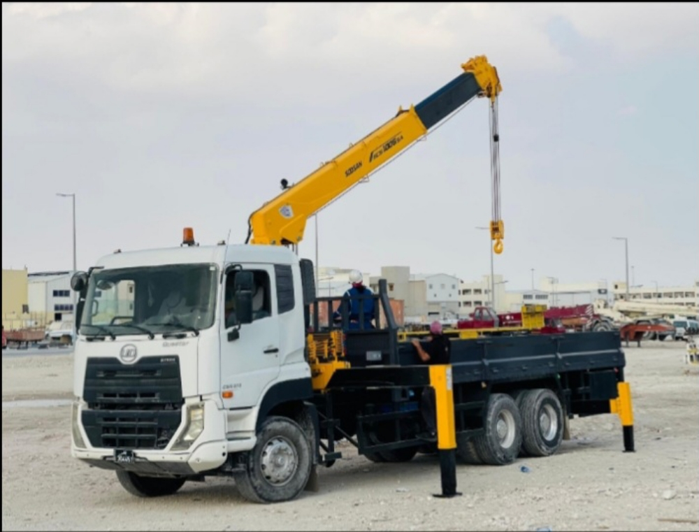 boom truck 10ton 12ton for rent - 1