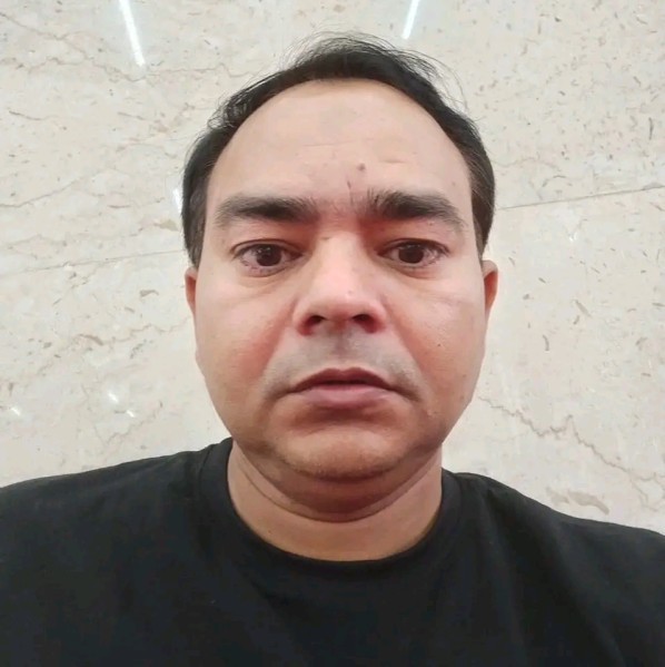 Car and bus driver Available - 2