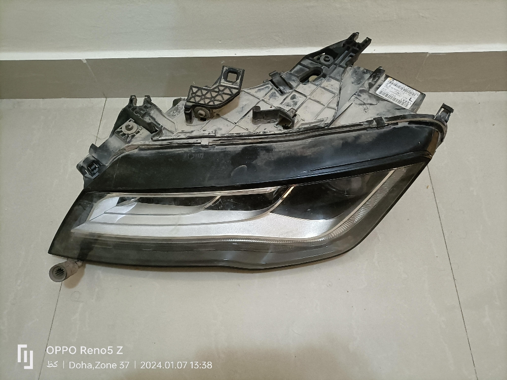 left headlight Audi A7 - 1