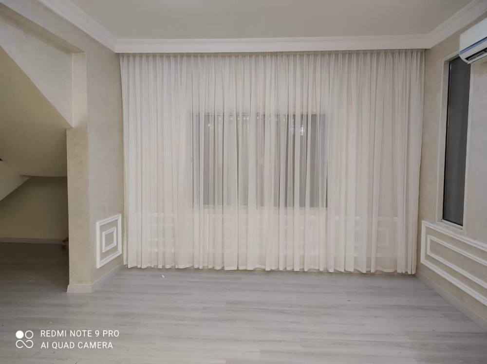 Curtain - 11