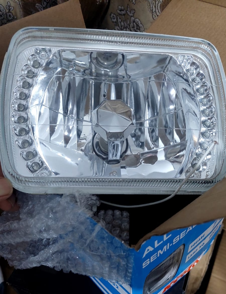 HEADLIGHT LAMPs - 2