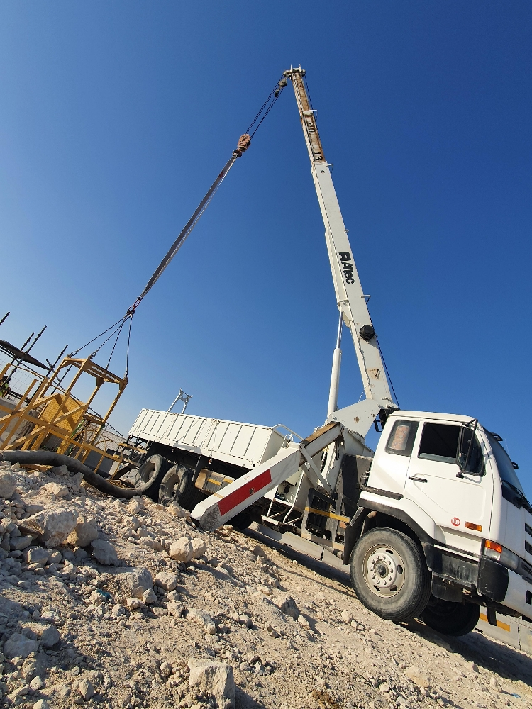 Boom truck 16 ton longer boom 21m - 4