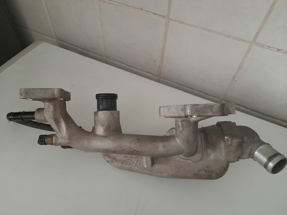 Kia water distribution pipe outle - 2