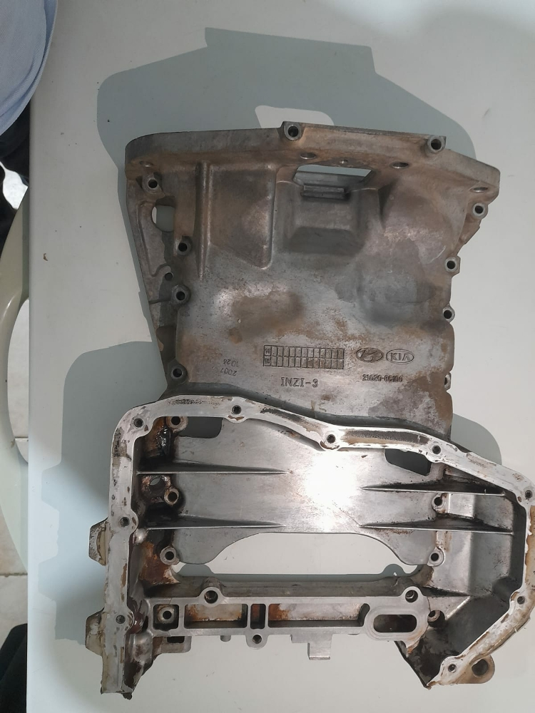 Kia upper oil pan - 2